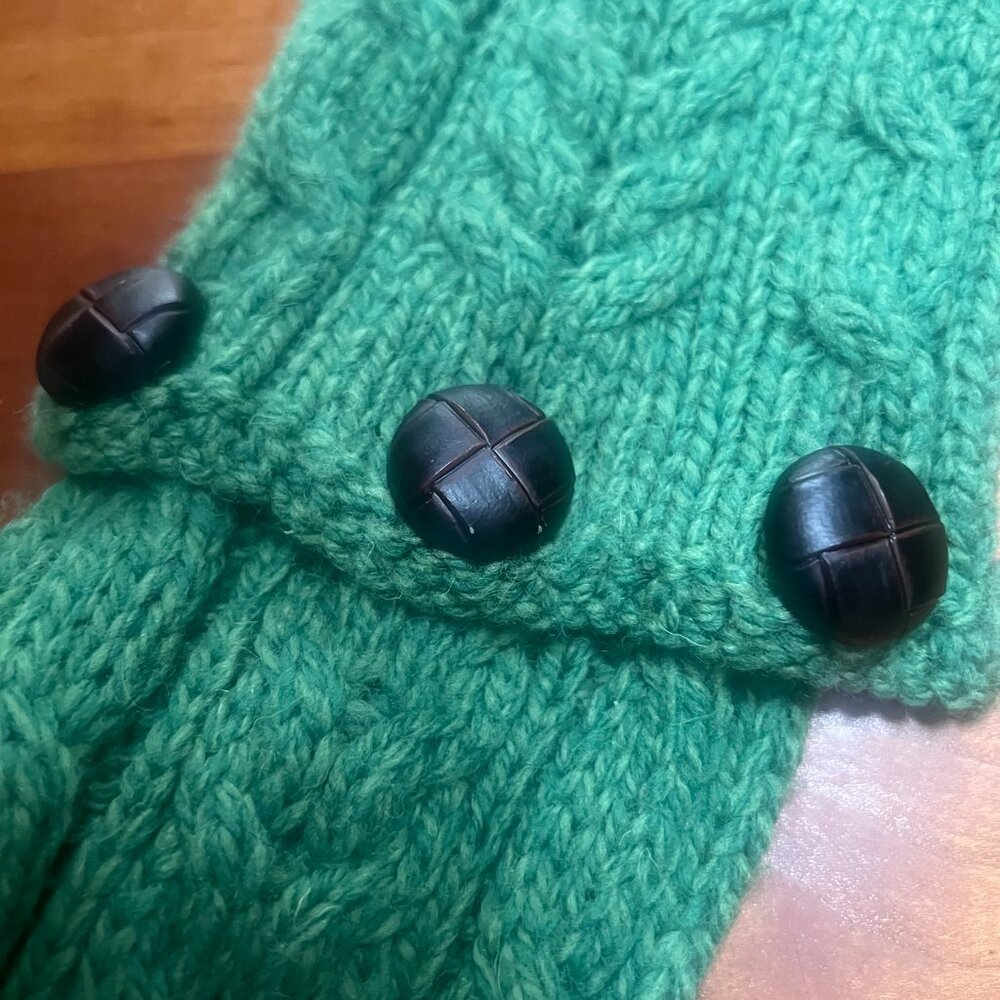 Irish Merino Wool Beanie and Scarf Set, Green with Shamrocks by Saol - Picture 10 of 11